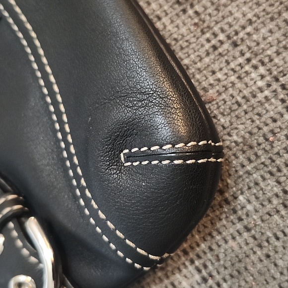 Coach Soho Legacy Wristlet Vintage Black Leather W/Bold Stitching EUC - Picture 13 of 16